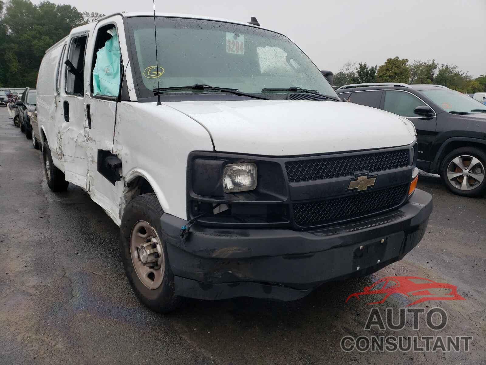 CHEVROLET EXPRESS 2017 - 1GCWGBFG0H1211033