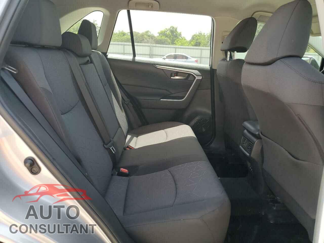 TOYOTA RAV4 2020 - JTMP1RFVXLD059136
