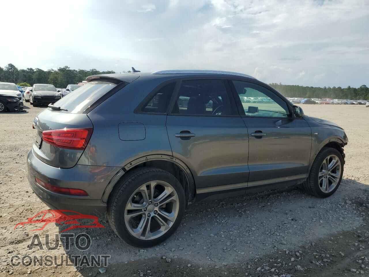 AUDI Q3 2018 - WA1BCCFS1JR006830