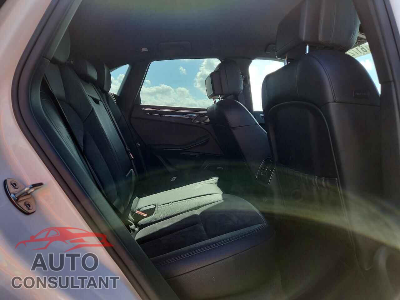 PORSCHE MACAN 2018 - WP1AB2A57JLB30800