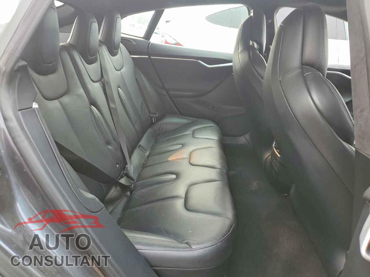 TESLA MODEL S 2017 - 5YJSA1E27HF201509