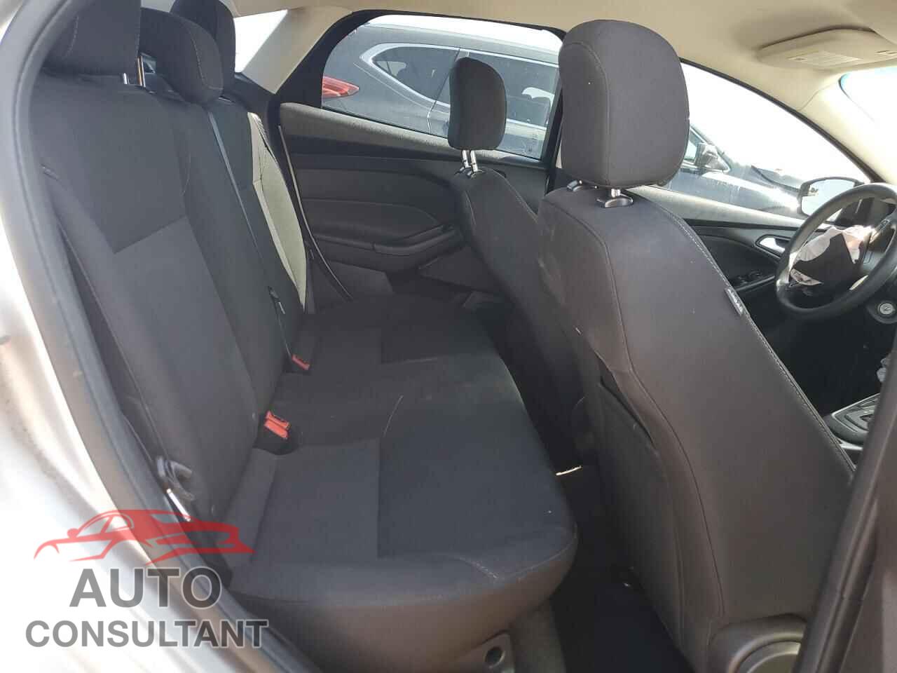 FORD FOCUS 2017 - 1FADP3FE0HL308190