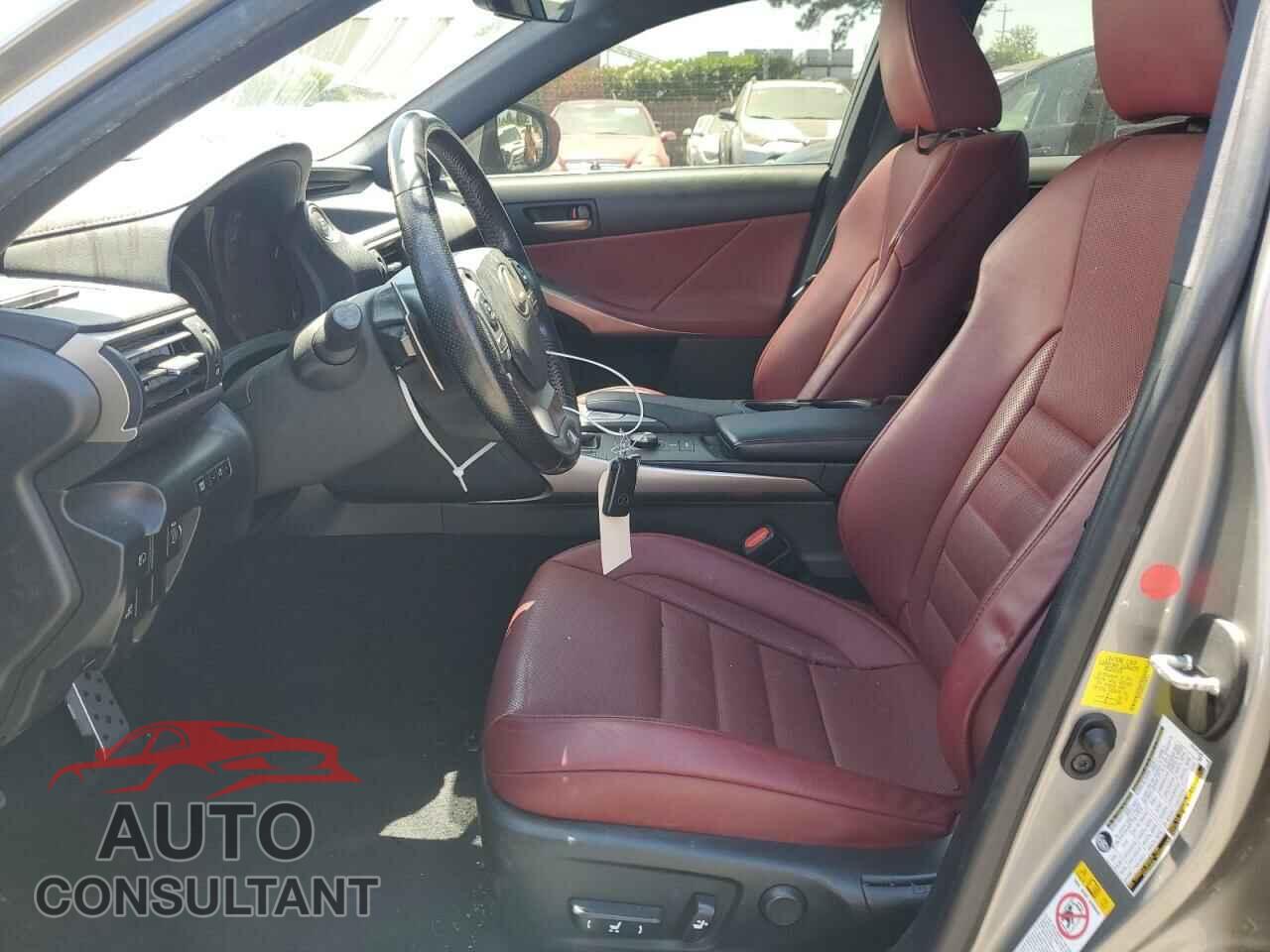 LEXUS IS 2017 - JTHBA1D27H5050981