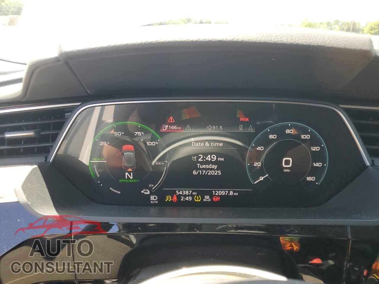 AUDI E-TRON 2019 - WA1VABGE1KB021182