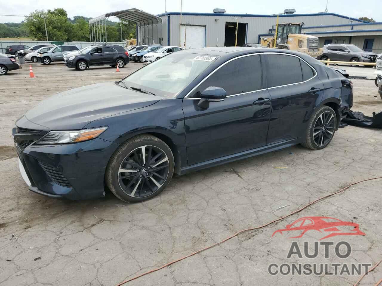 TOYOTA CAMRY 2018 - 4T1B61HK9JU541864