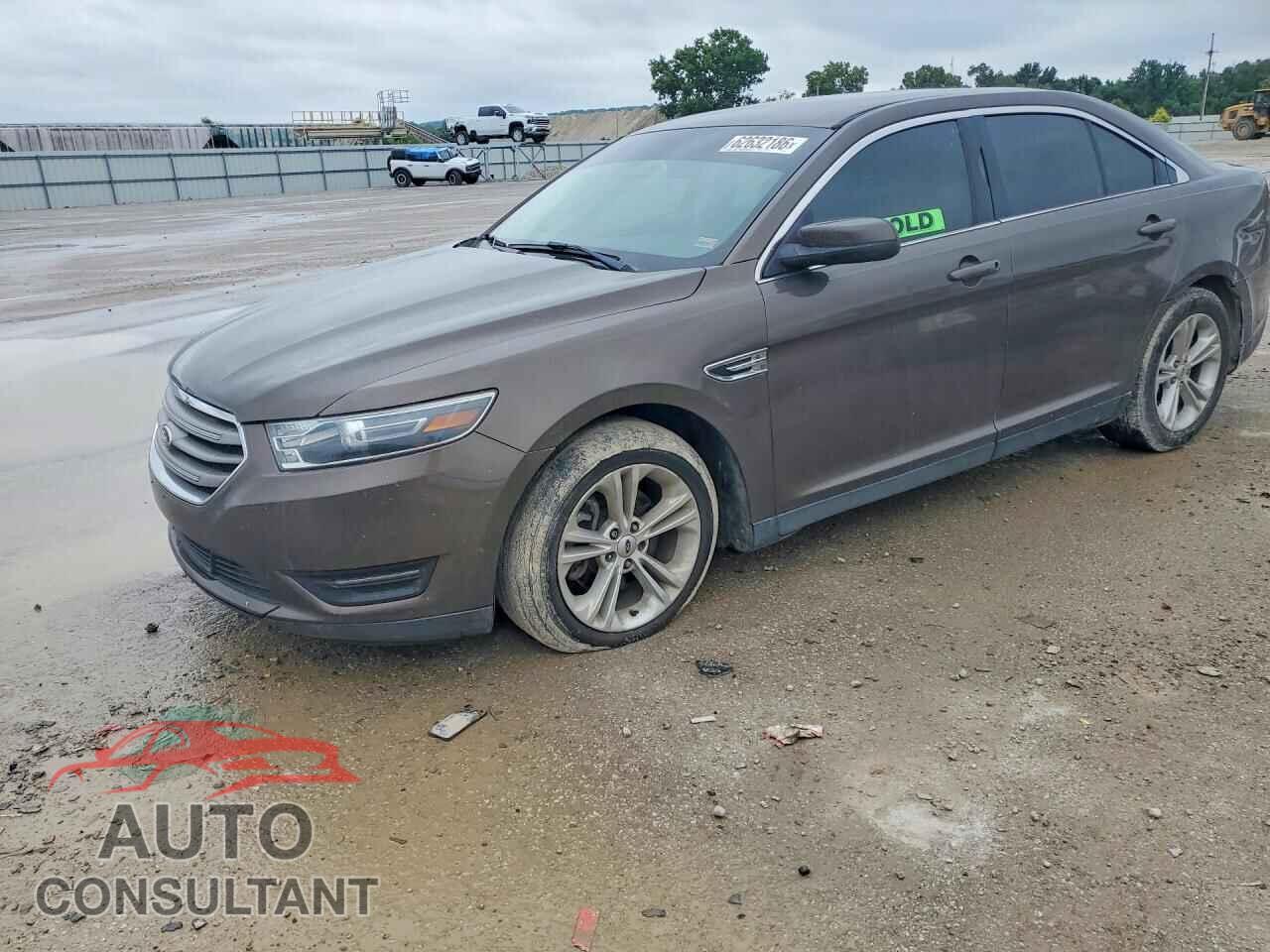 FORD TAURUS 2016 - 1FAHP2E80GG101376
