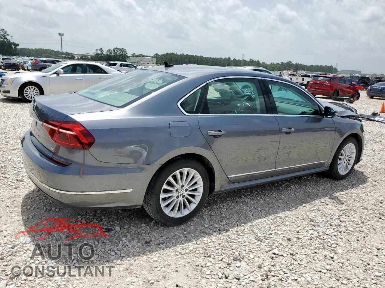 VOLKSWAGEN PASSAT 2017 - 1VWBT7A30HC050230