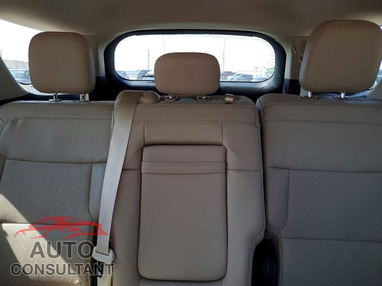 FORD EXPLORER 2023 - 1FMSK8FH2PGB09717