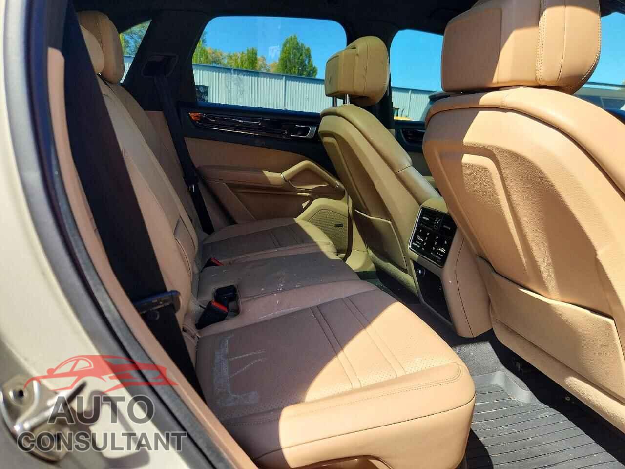 PORSCHE CAYENNE 2020 - WP1AA2AY7LDA10604