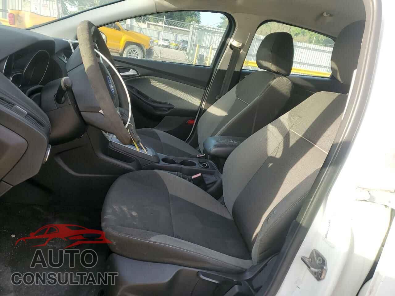 FORD FOCUS 2013 - 1FADP3F26DL107202