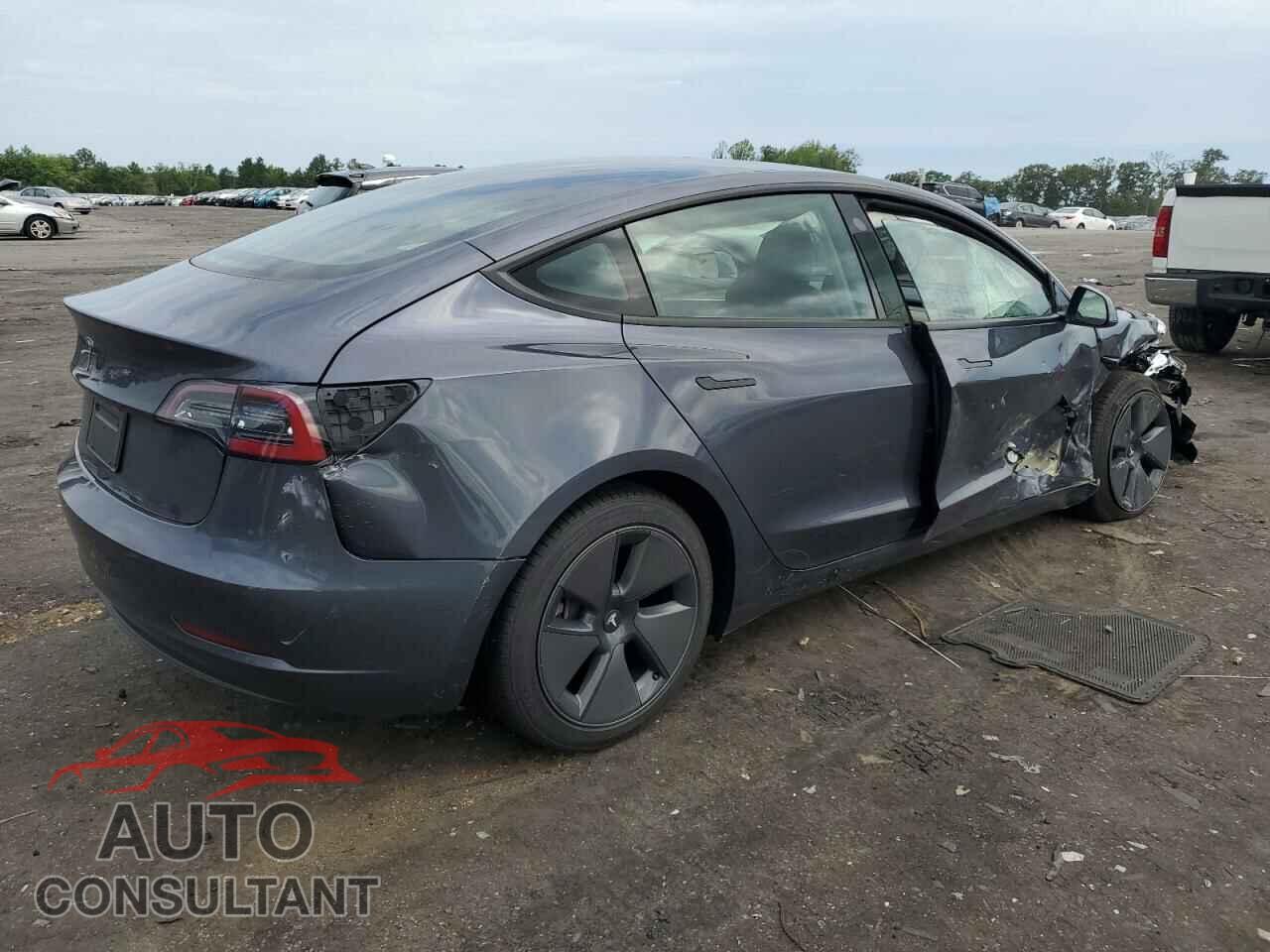 TESLA MODEL 3 2023 - 5YJ3E1EA7PF542472
