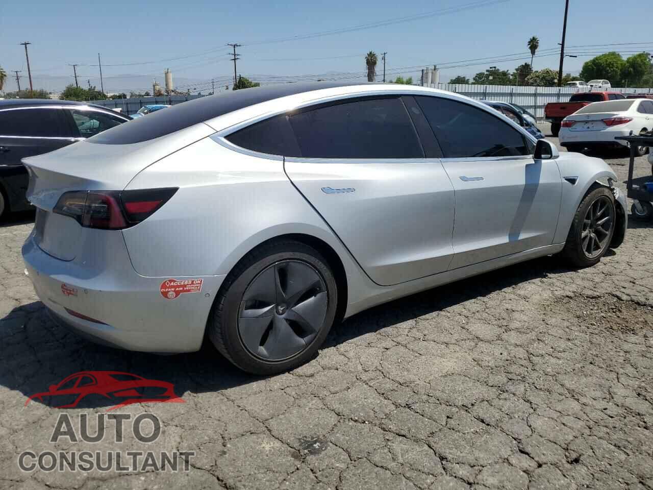 TESLA MODEL 3 2018 - 5YJ3E1EA8JF043946
