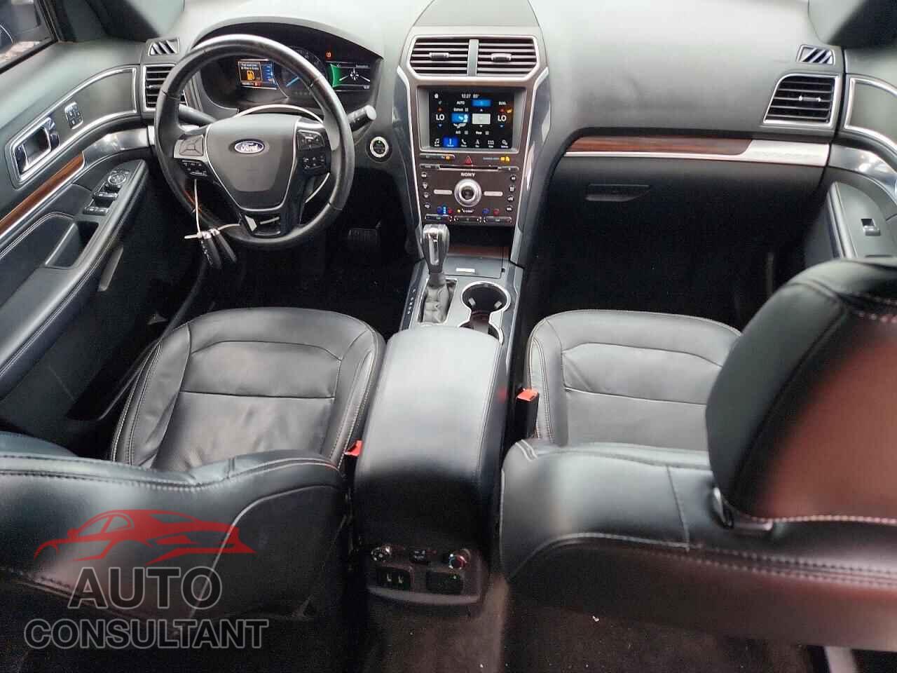 FORD EXPLORER 2018 - 1FM5K8F86JGB33412