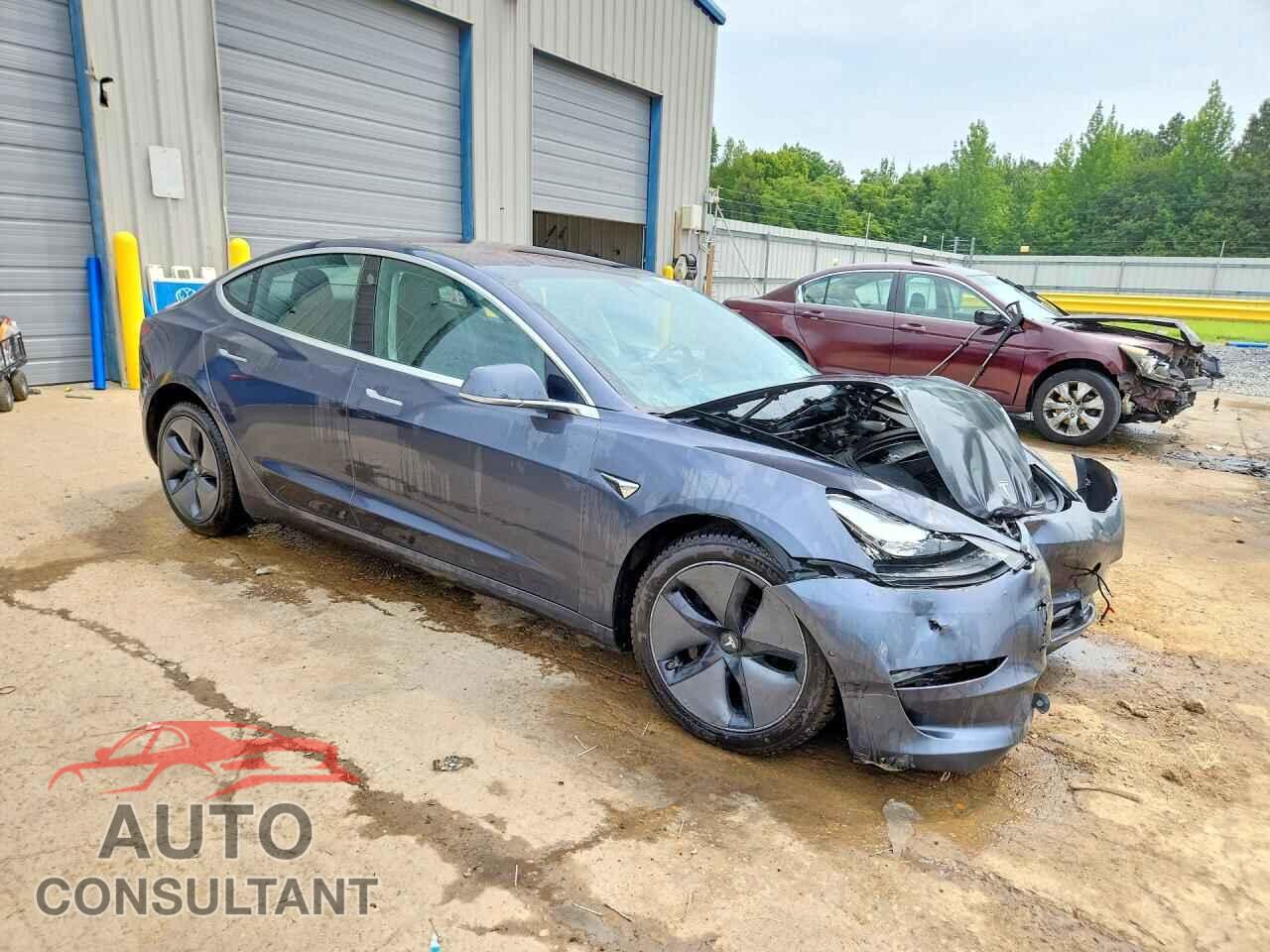 TESLA MODEL 3 2018 - 5YJ3E1EB4JF113967