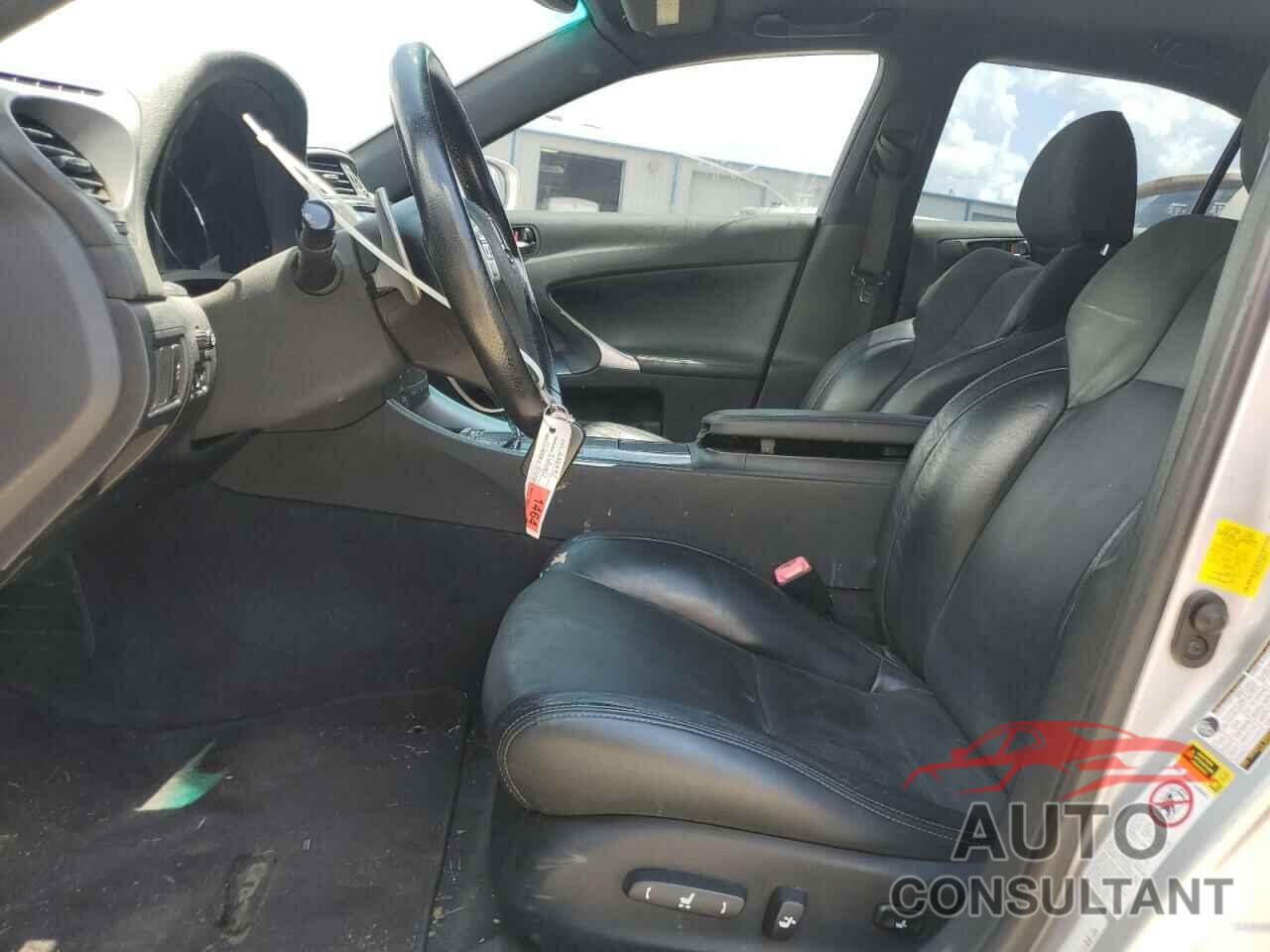 LEXUS IS 2012 - JTHBF5C21C2102237