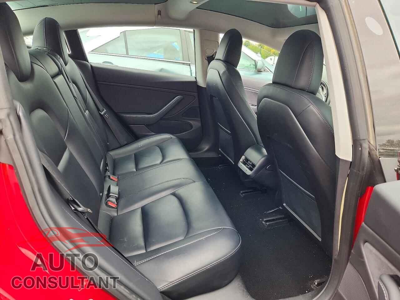 TESLA MODEL 3 2018 - 5YJ3E1EA6JF153930