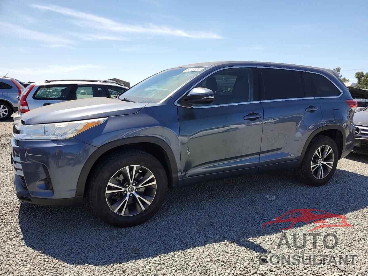 TOYOTA HIGHLANDER 2018 - 5TDZZRFH4JS259653