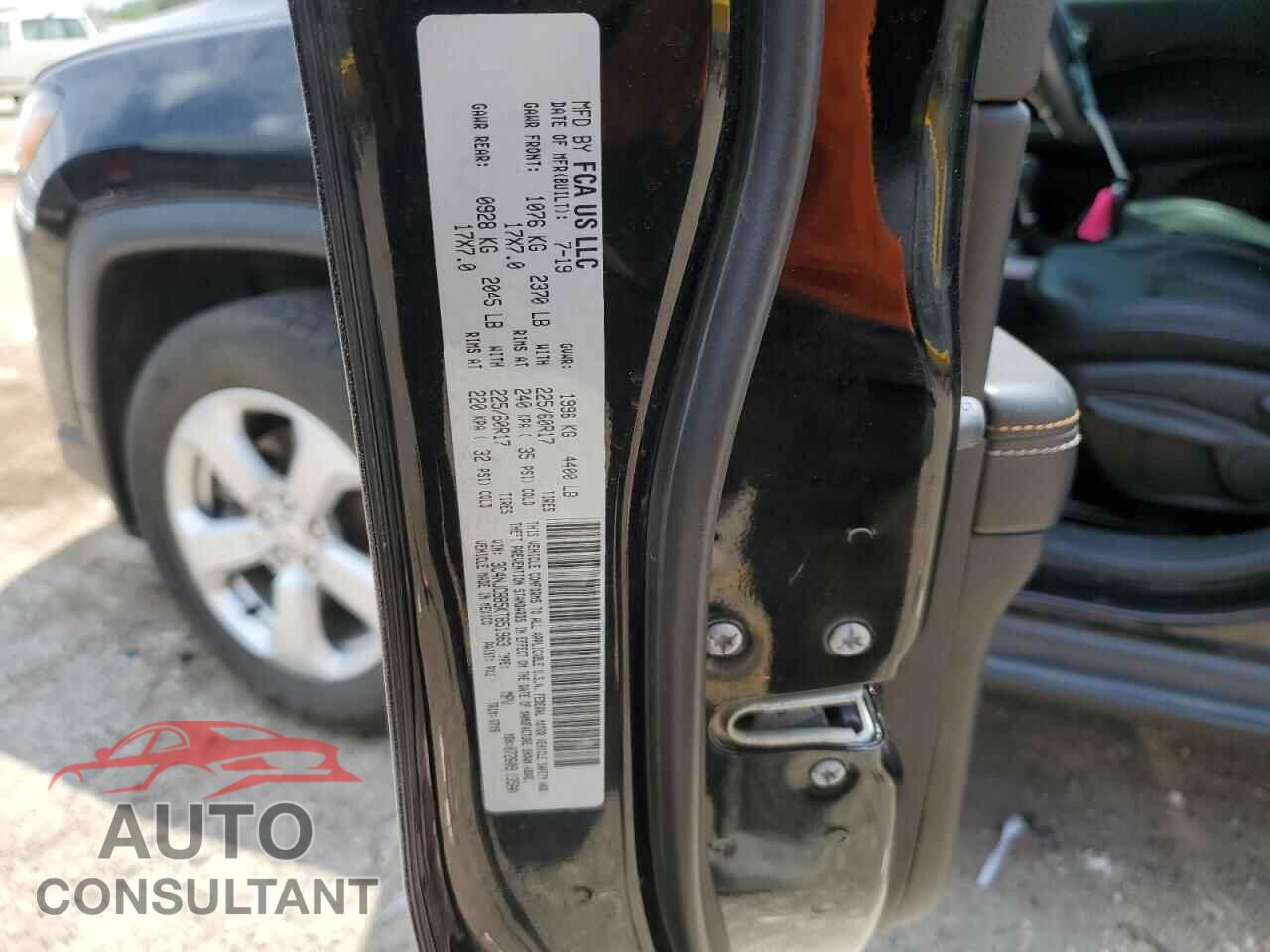 JEEP COMPASS 2019 - 3C4NJCBB5KT851963