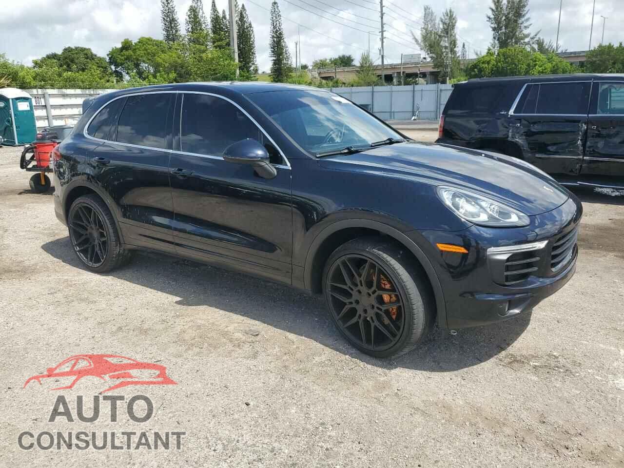 PORSCHE CAYENNE 2016 - WP1AA2A22GLA03759