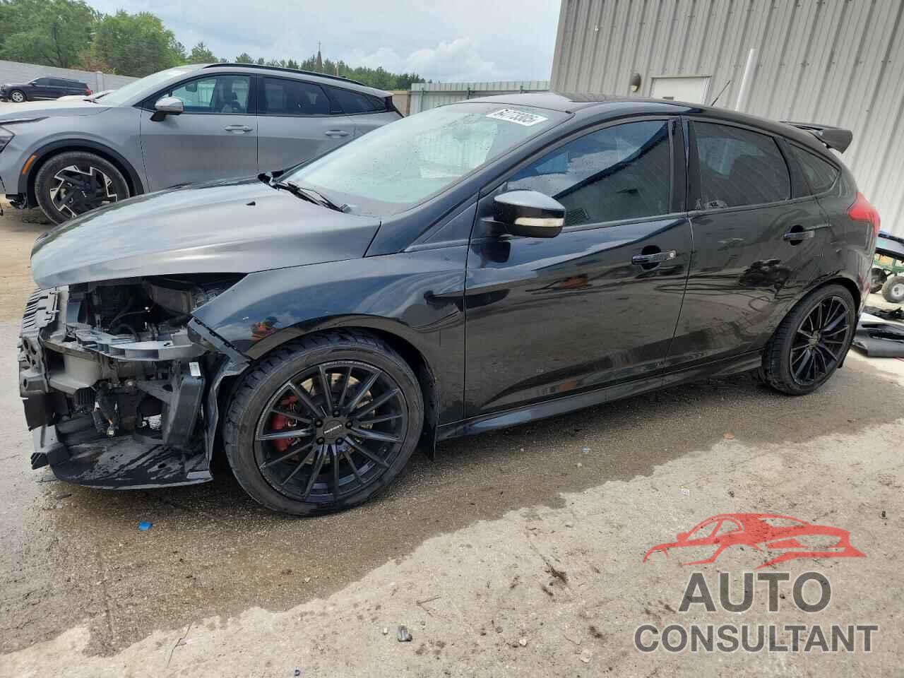 FORD FOCUS 2015 - 1FADP3L98FL339367