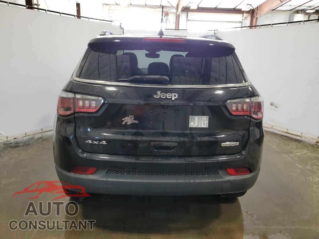 JEEP COMPASS 2018 - 3C4NJDBB2JT136286