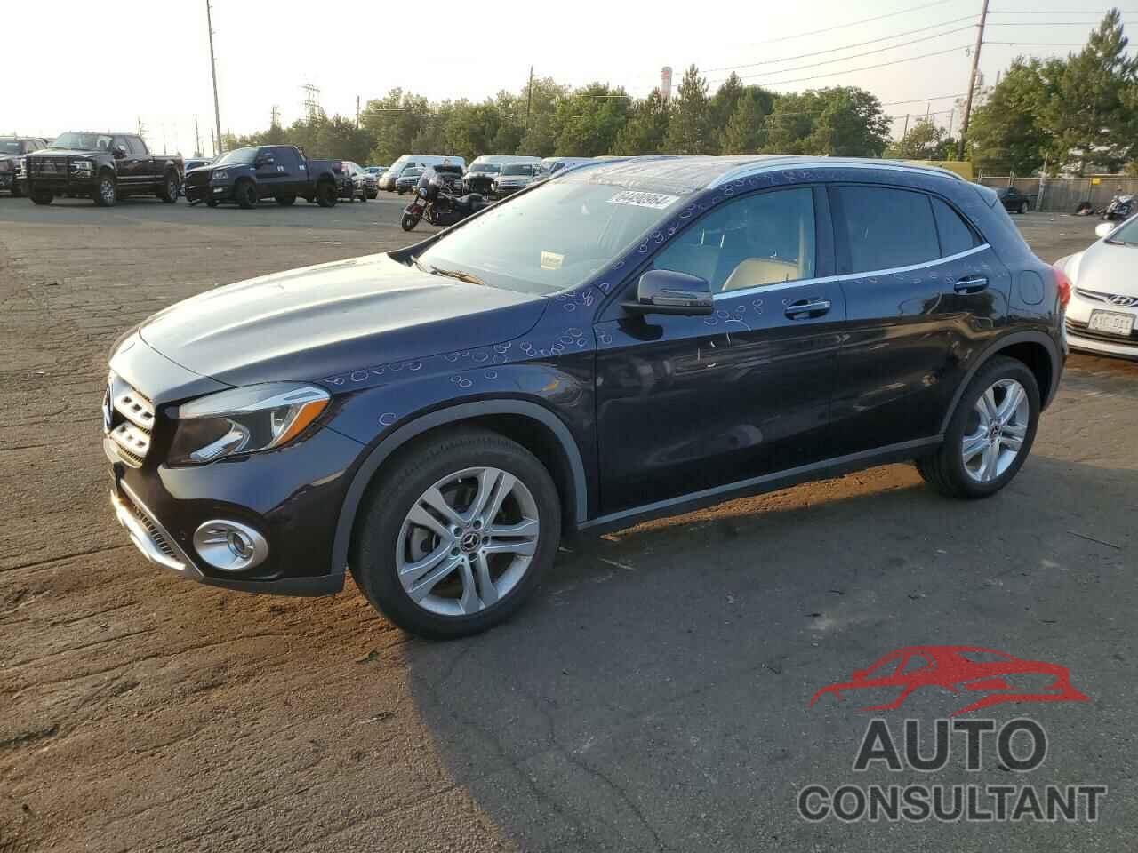 MERCEDES-BENZ GLA-CLASS 2019 - WDCTG4GB3KJ575708