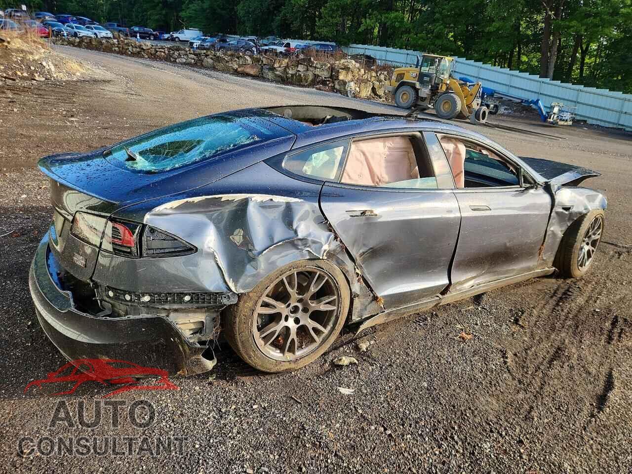 TESLA MODEL S 2022 - 5YJSA1E63NF472758