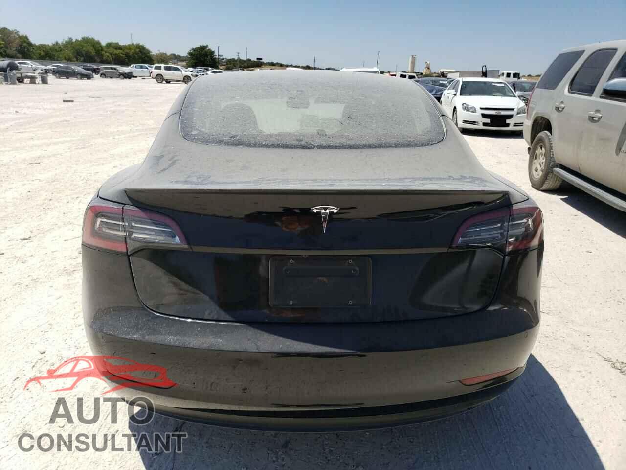 TESLA MODEL 3 2018 - 5YJ3E1EB2JF170913