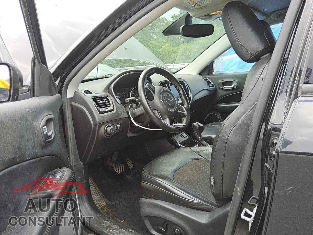 JEEP COMPASS 2019 - 3C4NJCBB1KT614600