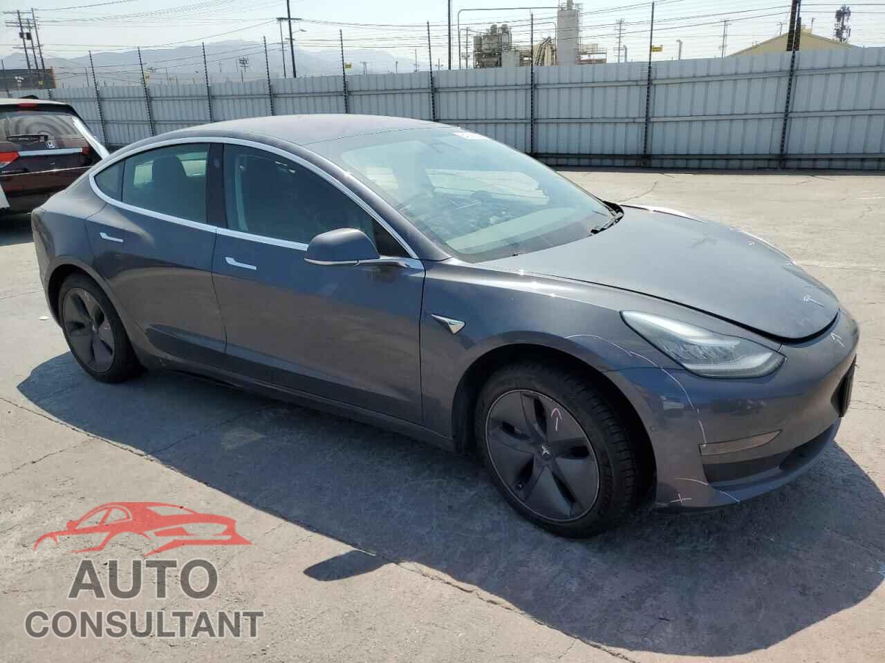 TESLA MODEL 3 2019 - 5YJ3E1EB2KF205385