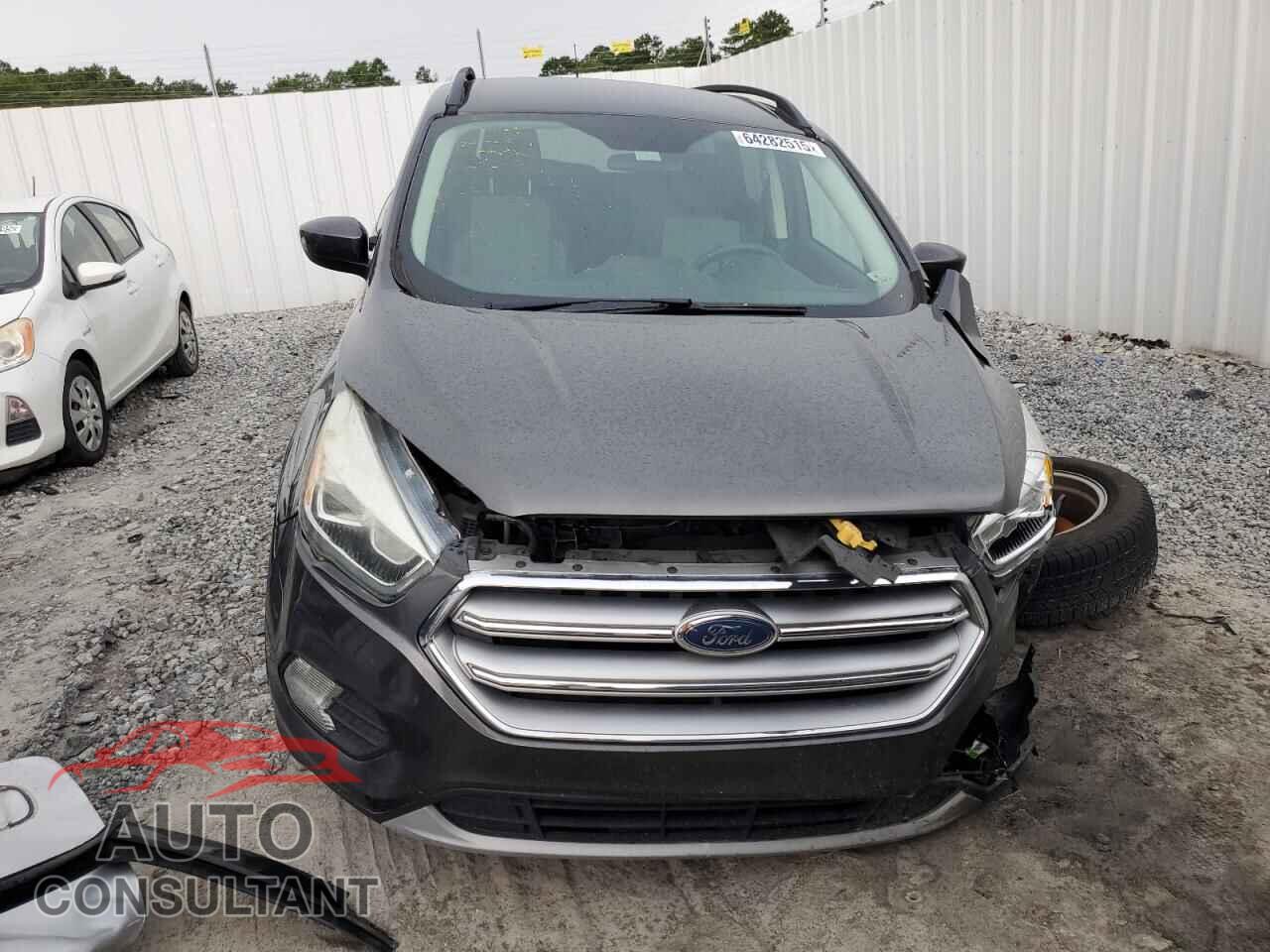 FORD ESCAPE 2017 - 1FMCU0GD7HUB96237