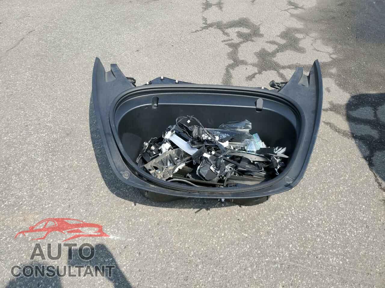 TESLA MODEL 3 2018 - 5YJ3E1EB3JF085594