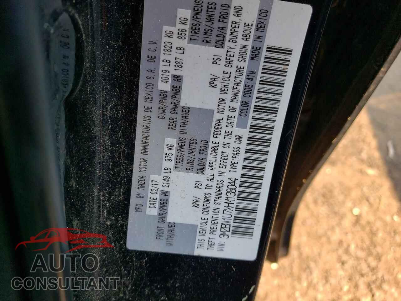 MAZDA 3 2017 - 3MZBN1U7XHM138044