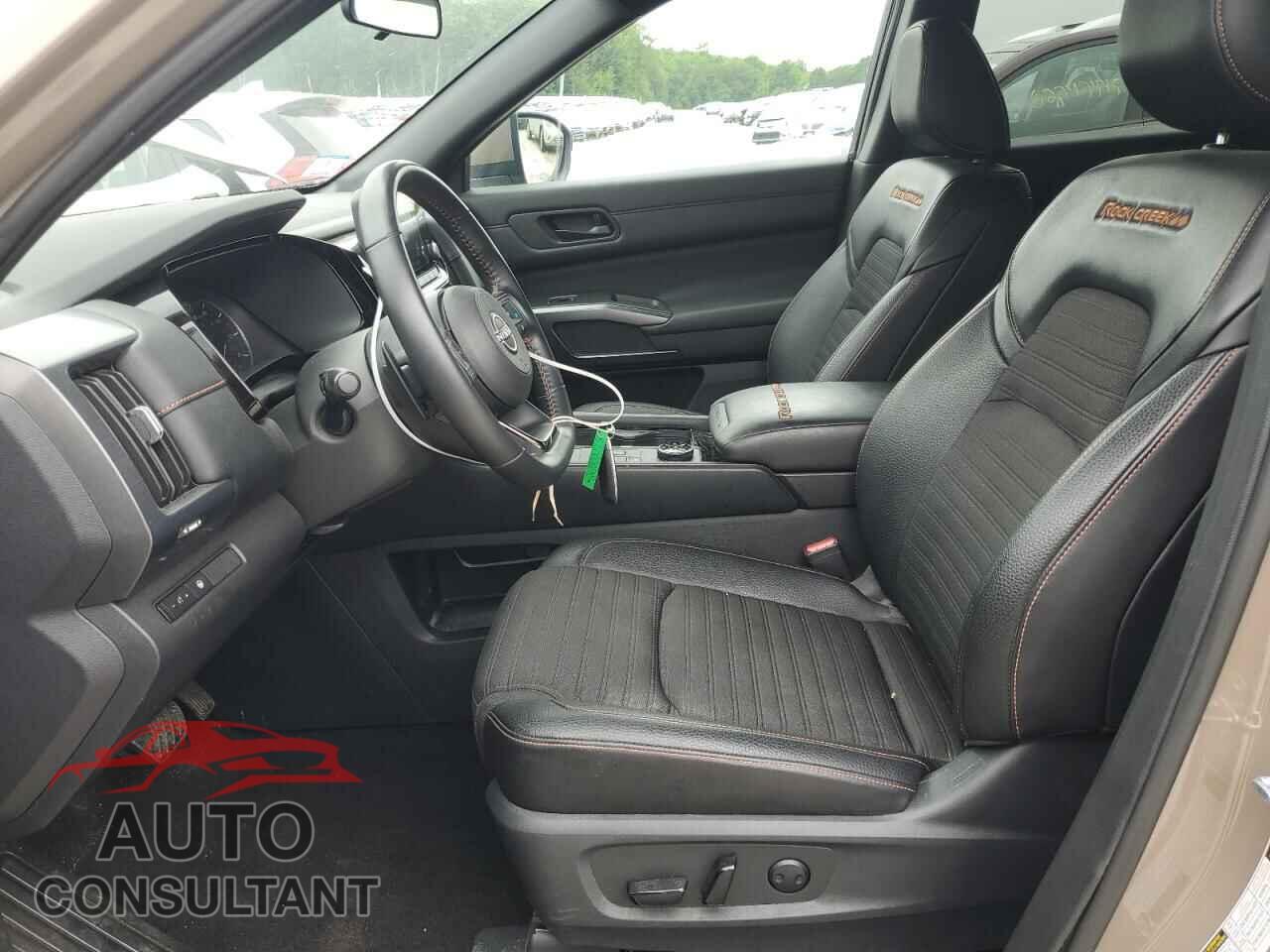 NISSAN PATHFINDER 2024 - 5N1DR3BD1RC208761