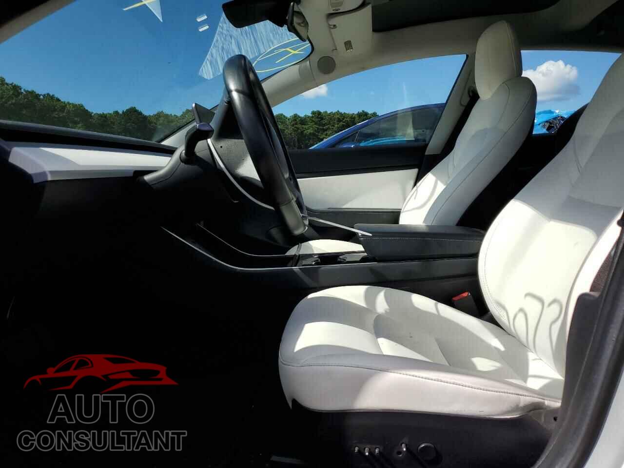 TESLA MODEL 3 2018 - 5YJ3E1EB8JF100073
