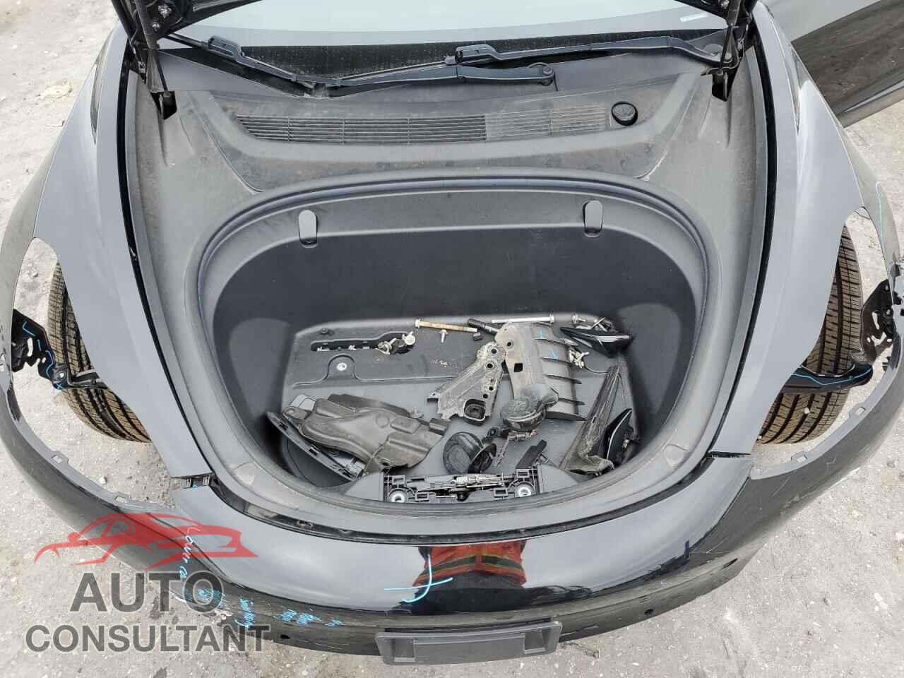 TESLA MODEL 3 2019 - 5YJ3E1EA5KF398431