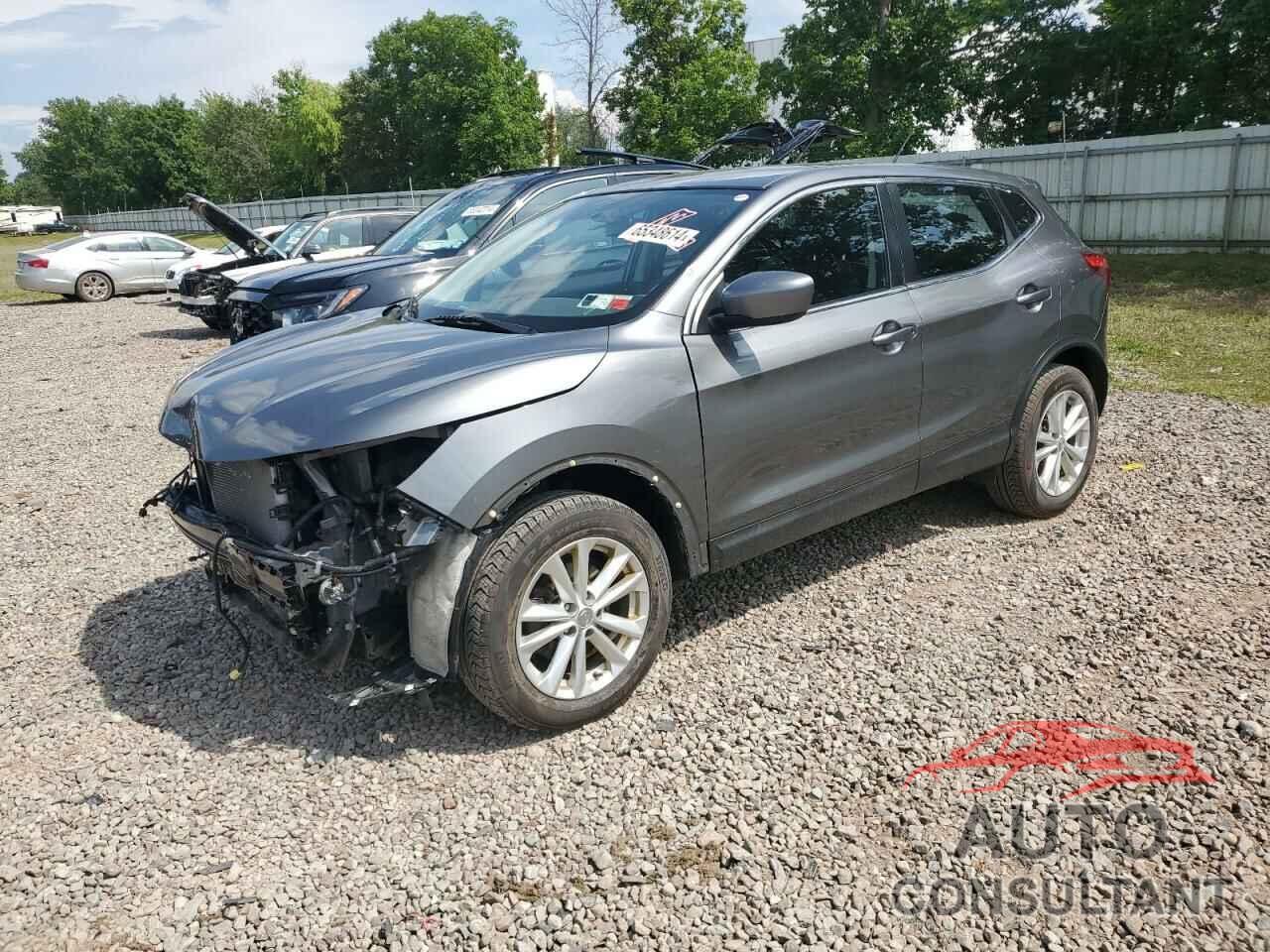 NISSAN ROGUE 2017 - JN1BJ1CR8HW139486
