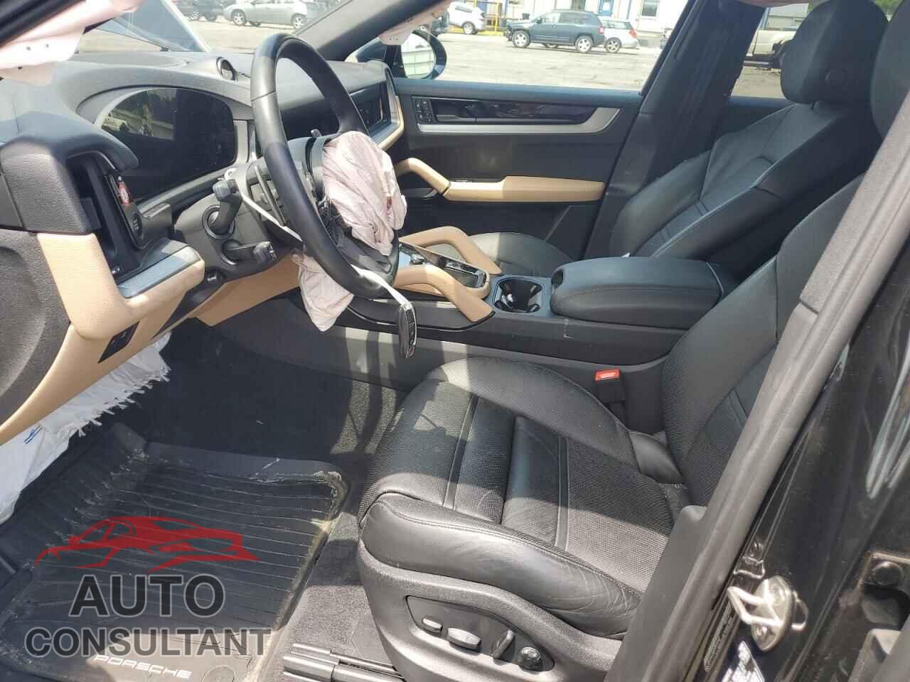 PORSCHE CAYENNE 2024 - WP1BA2AY2RDA49095