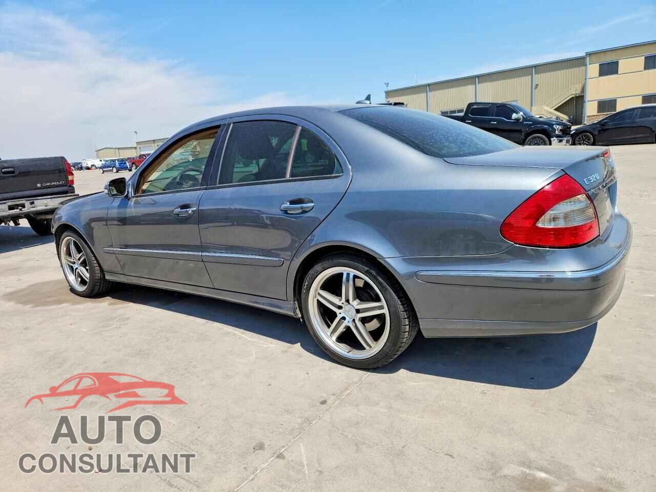 MERCEDES-BENZ E-CLASS 2009 - WDBUF22X59B368504