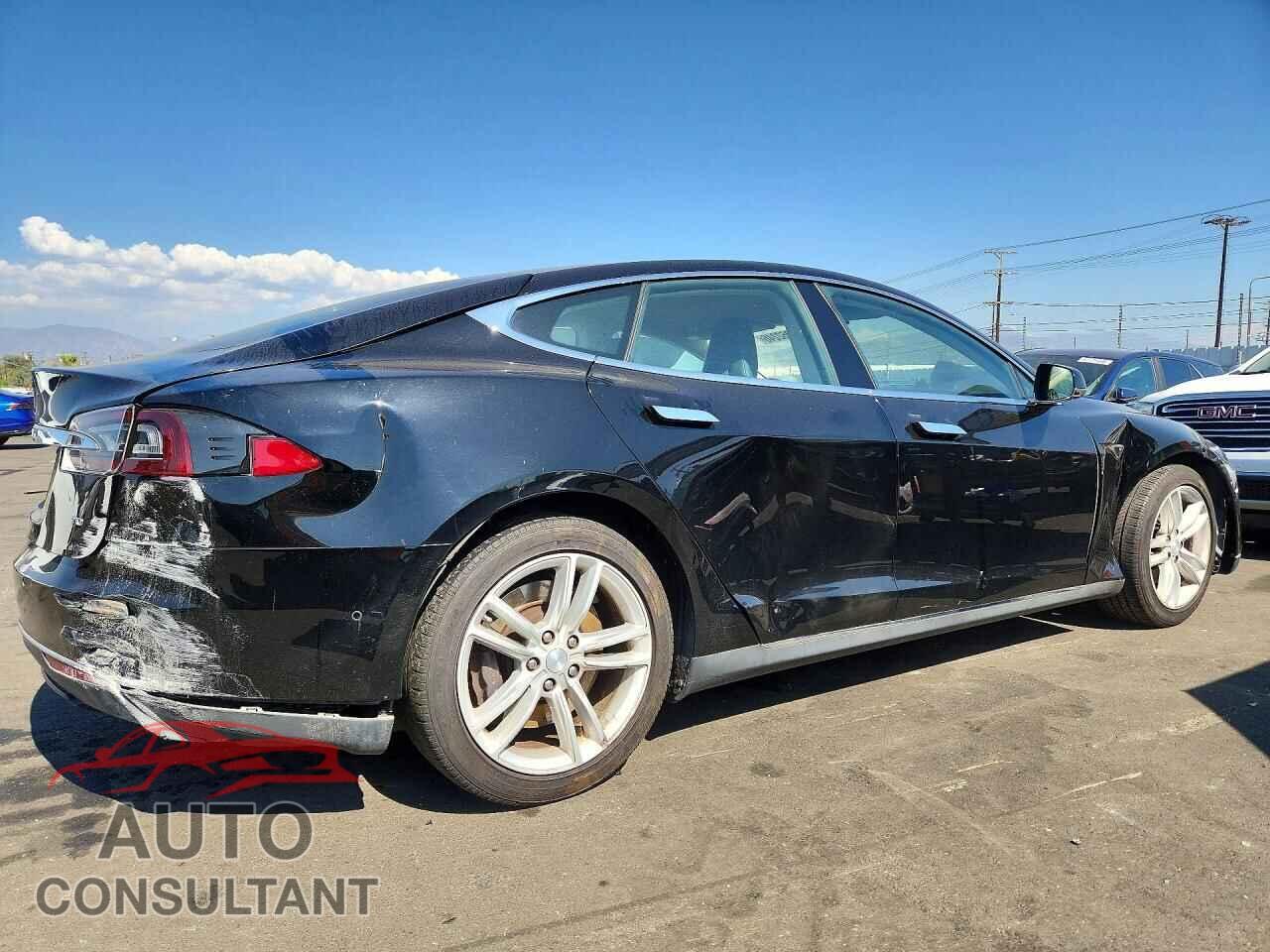 TESLA MODEL S 2015 - 5YJSA1E10FF103135