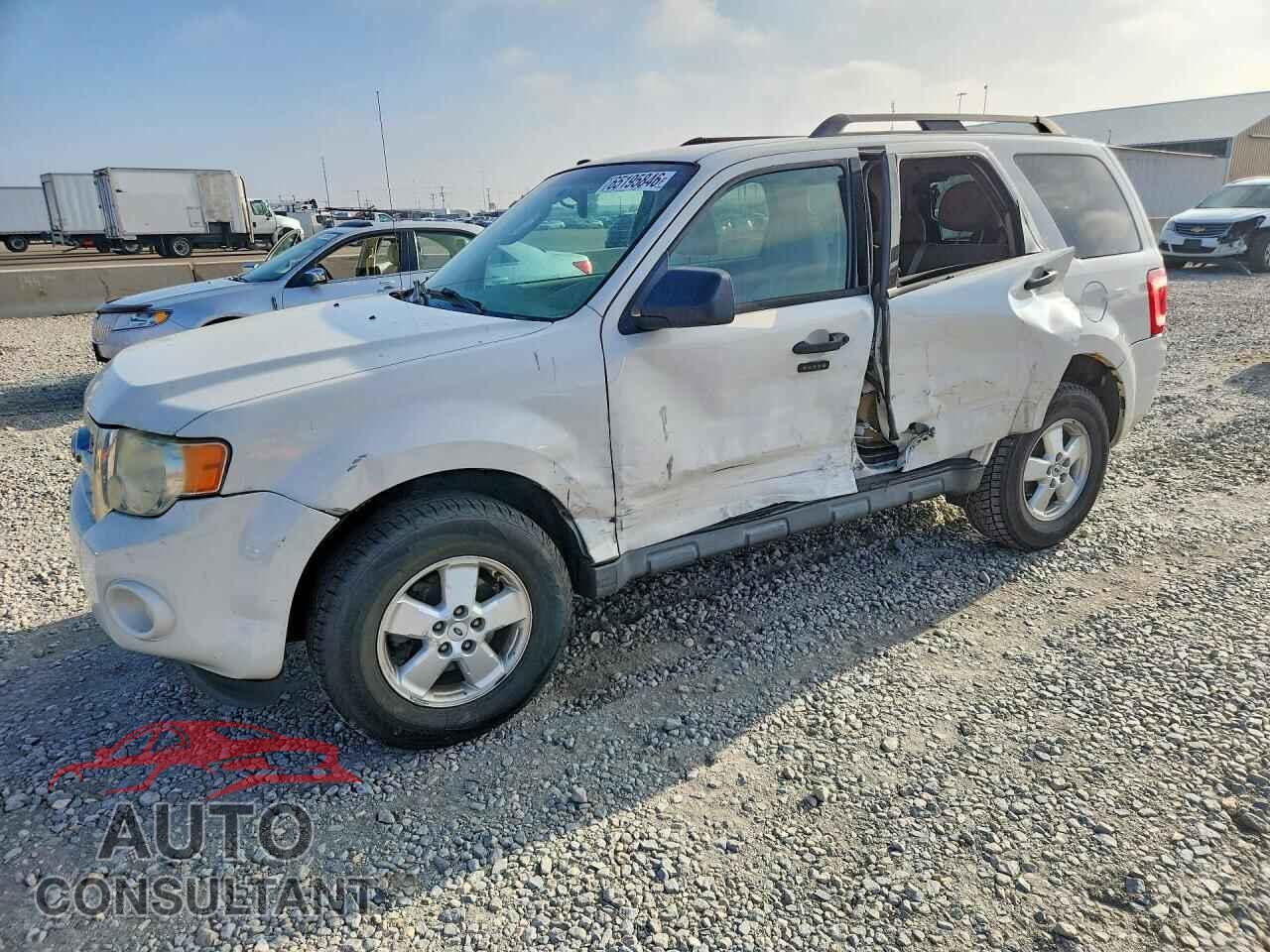 FORD ESCAPE 2010 - 1FMCU0D70AKA86646