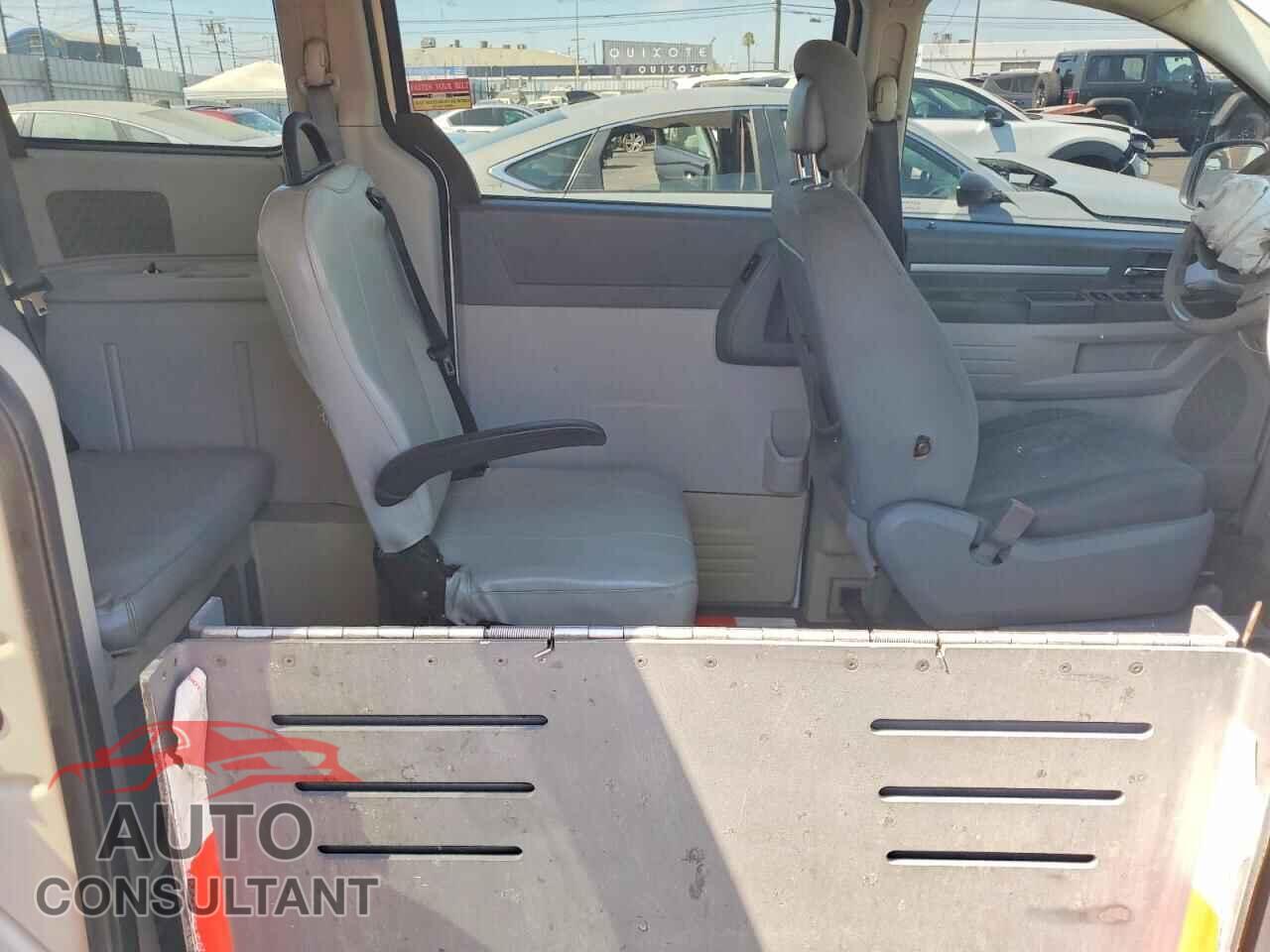 DODGE CARAVAN 2010 - 2D4RN4DE8AR282548