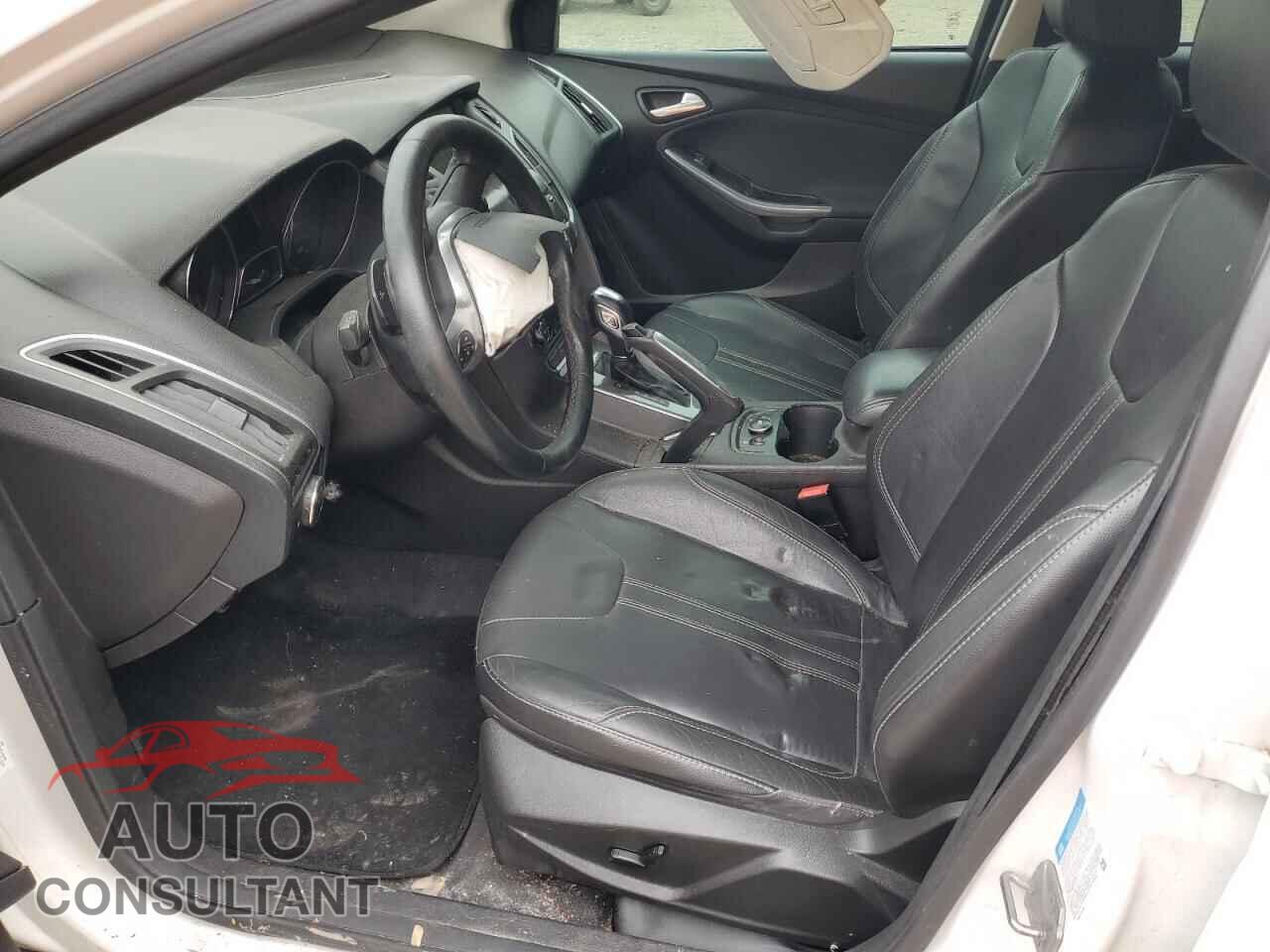 FORD FOCUS 2012 - 1FAHP3N21CL438996