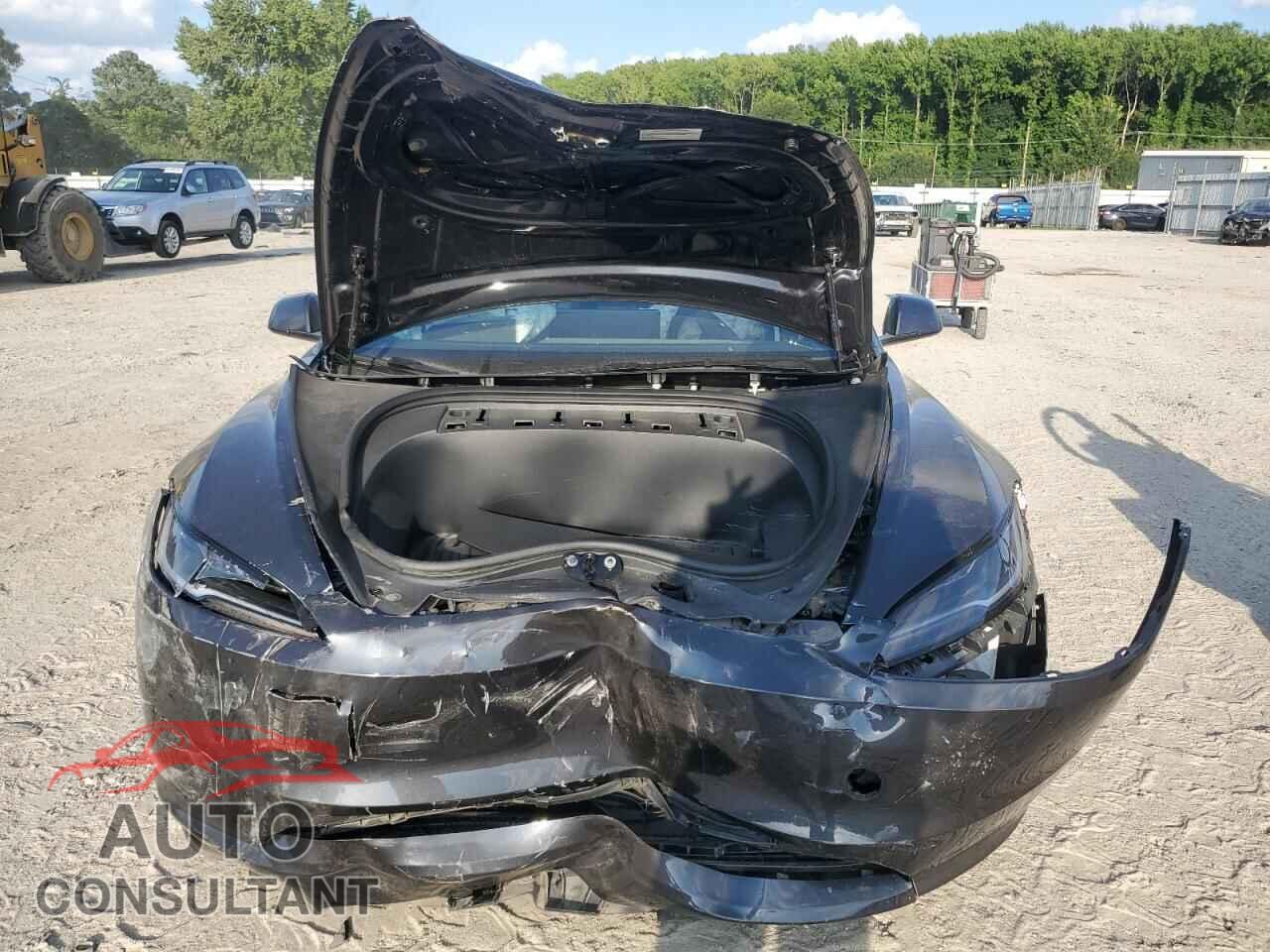 TESLA MODEL 3 2024 - 5YJ3E1EA7RF737717