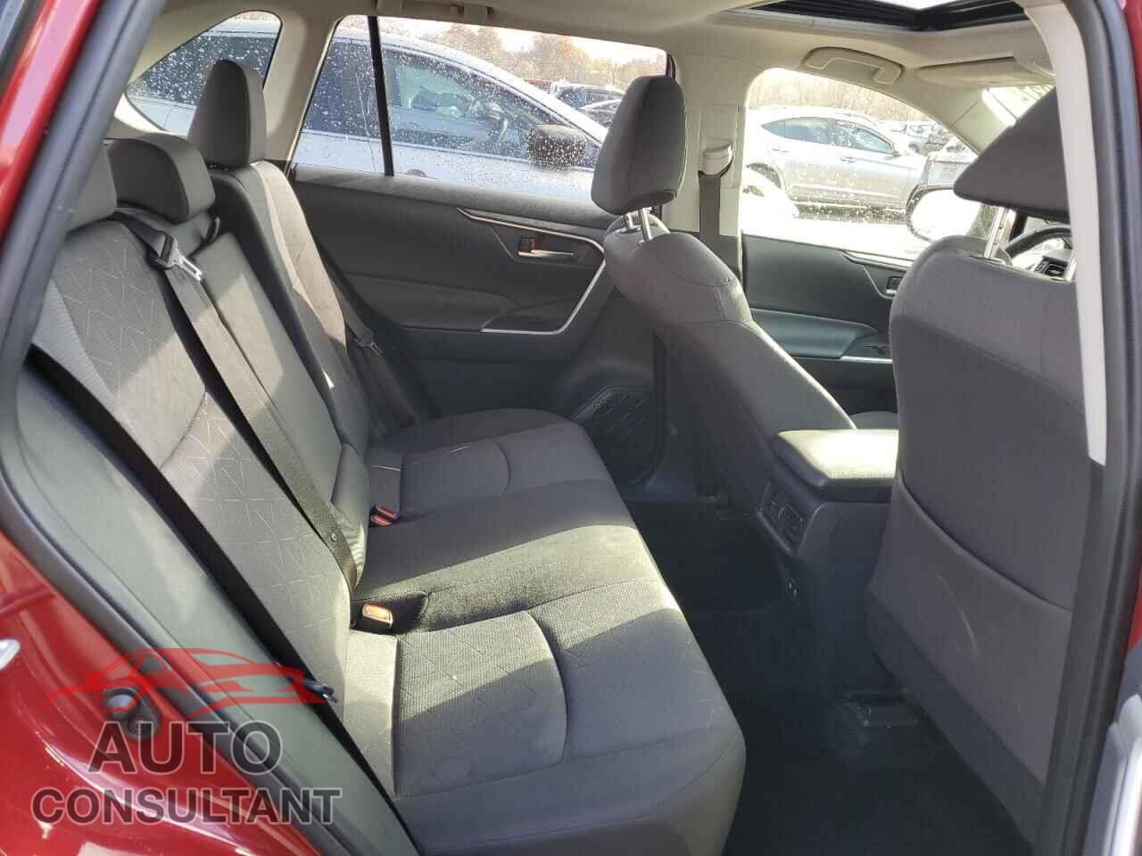 TOYOTA RAV4 2019 - JTMP1RFV2KD042507