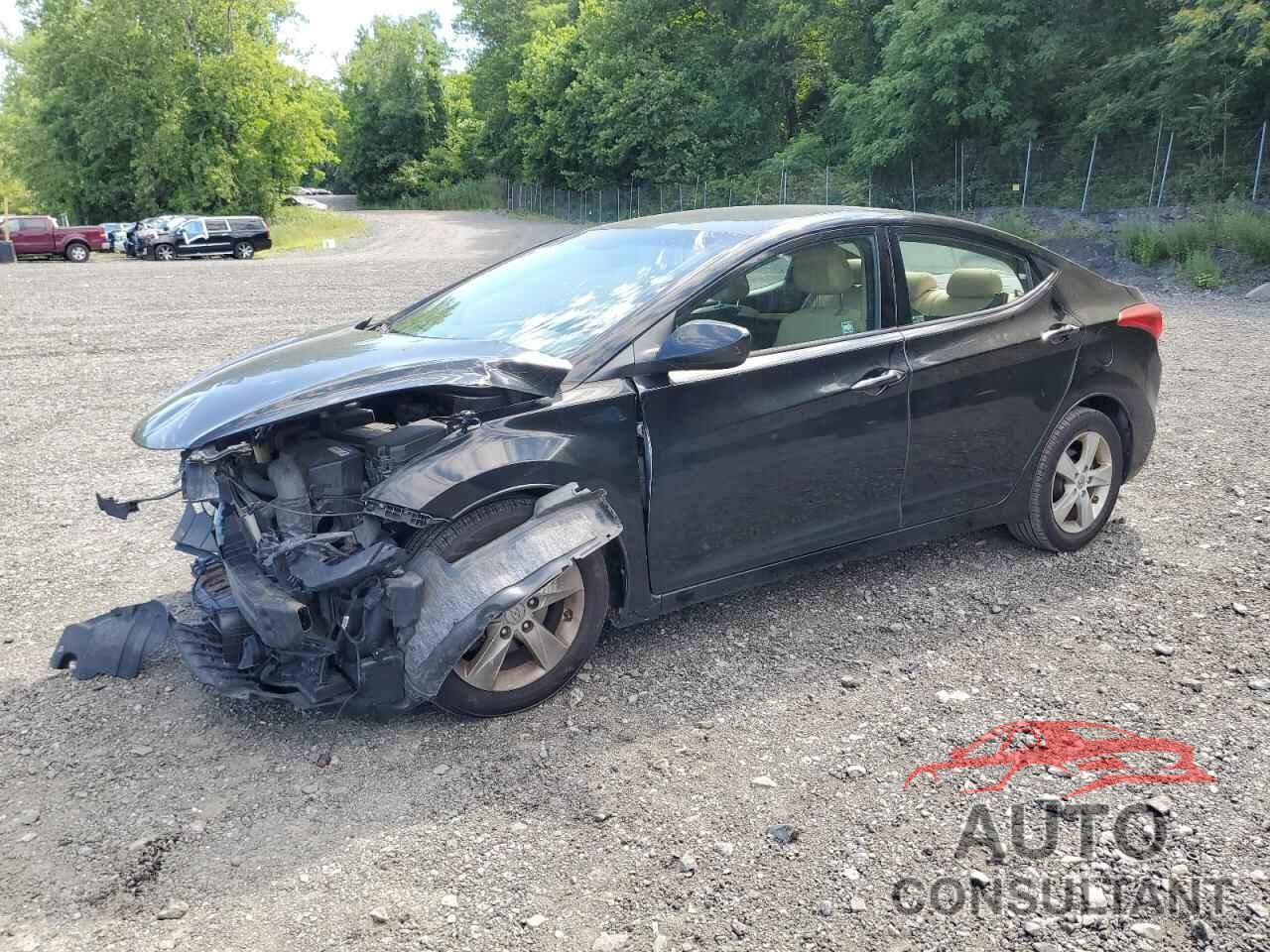 HYUNDAI ELANTRA 2013 - KMHDH4AE6DU828351