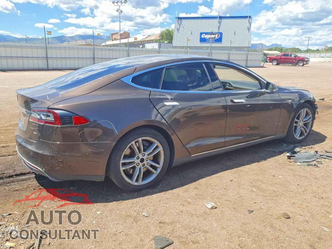 TESLA MODEL S 2013 - 5YJSA1DNXDFP06823