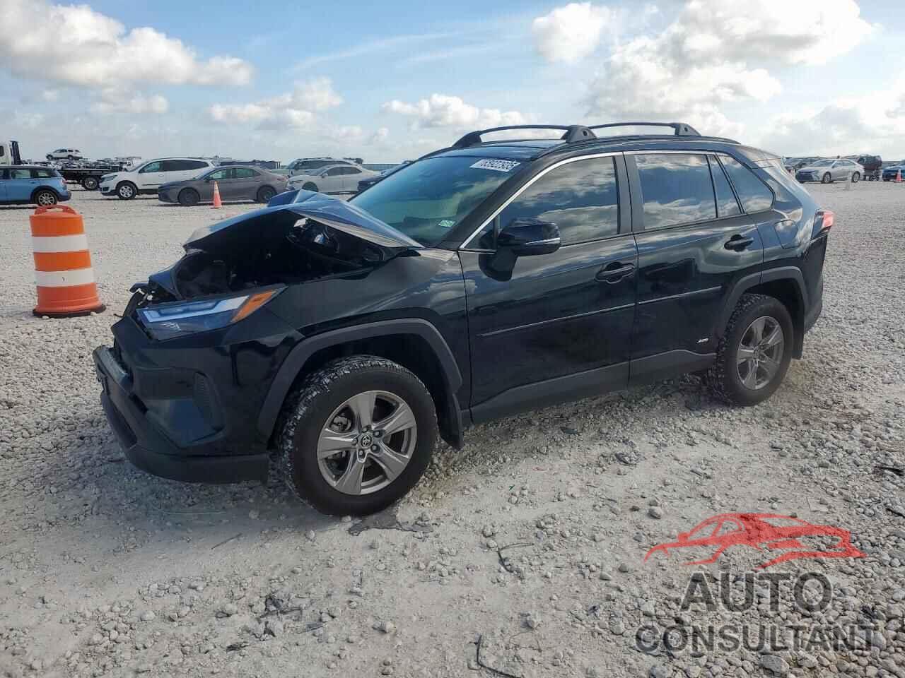 TOYOTA RAV4 2024 - JTMRWRFVXRD245584