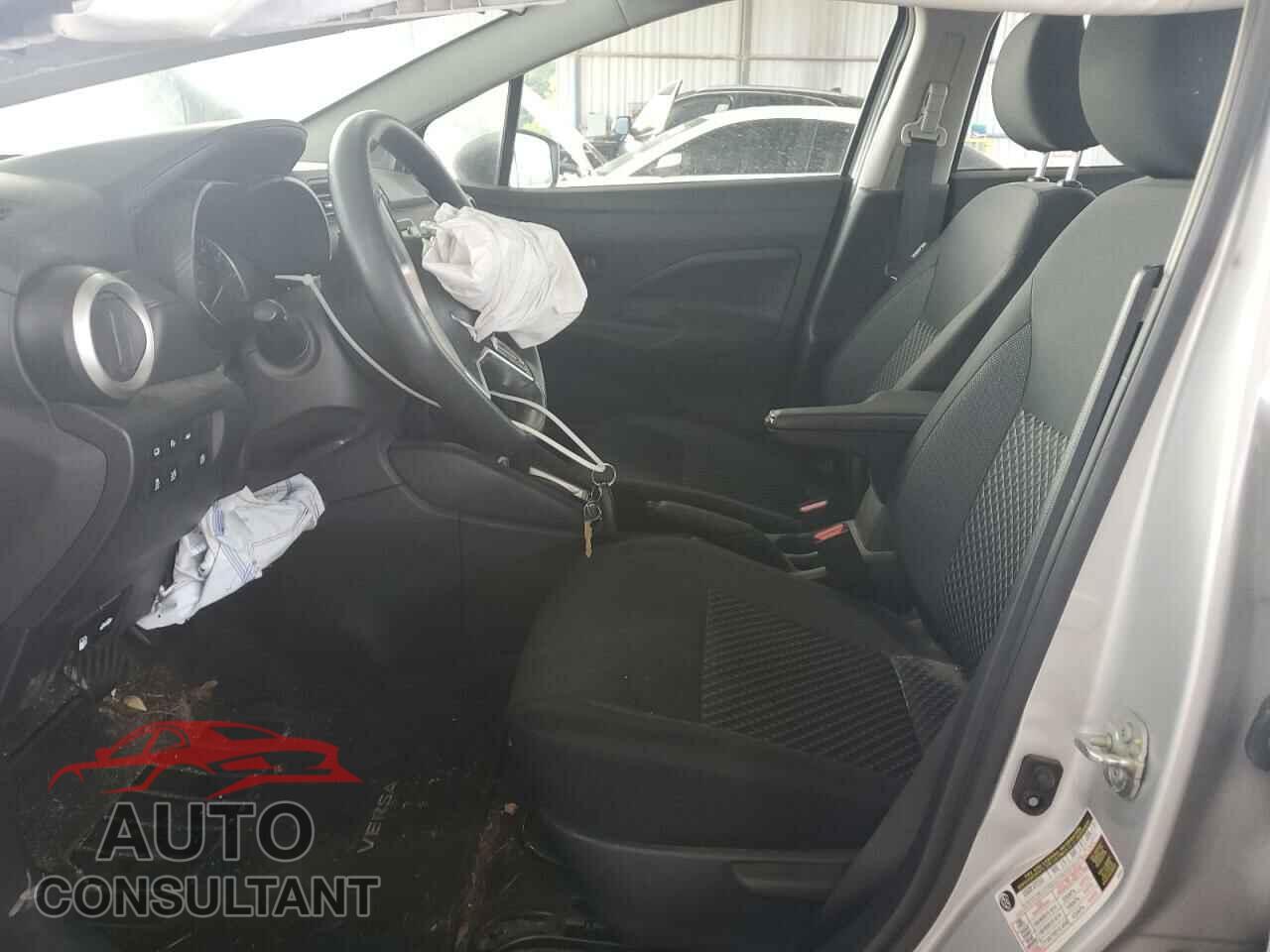 NISSAN VERSA 2020 - 3N1CN8DV2LL881104