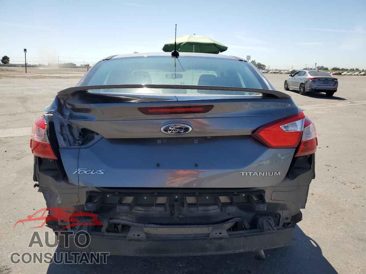 FORD FOCUS 2014 - 1FADP3J26EL276824